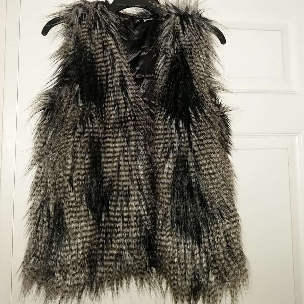 Faux fur vest